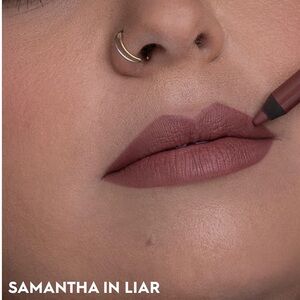 ⚡️💕Urban Decay Lip Liner Liar